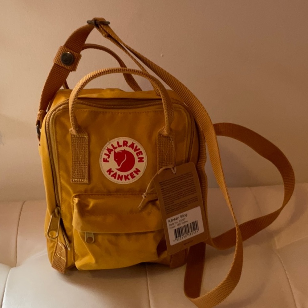 Fjallraven Kanken 23797 sling purse backpack mini